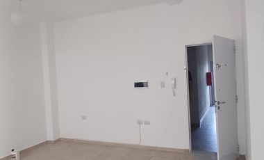 ALQUILO - Local en Barrio San Martin