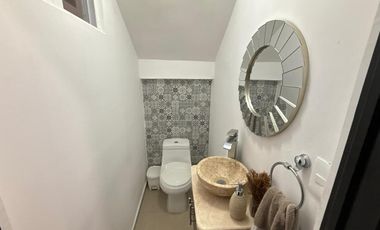 CASA EN VENTA MERIDA, FRACC. ALGARROBOS RESIDENCIAL, ENTREGA INMEDIATA.