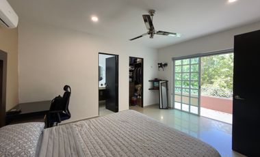 CASA EN VENTA MERIDA, FRACC. ALGARROBOS RESIDENCIAL, ENTREGA INMEDIATA.