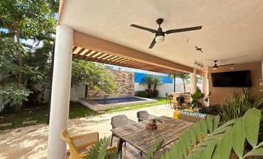 CASA EN VENTA MERIDA, FRACC. ALGARROBOS RESIDENCIAL, ENTREGA INMEDIATA.