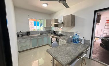 CASA EN VENTA MERIDA, FRACC. ALGARROBOS RESIDENCIAL, ENTREGA INMEDIATA.