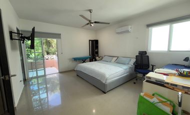 CASA EN VENTA MERIDA, FRACC. ALGARROBOS RESIDENCIAL, ENTREGA INMEDIATA.