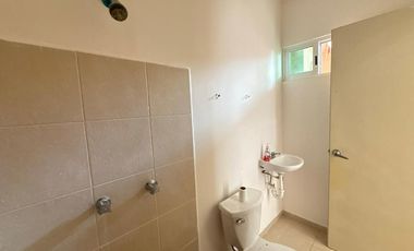 CASA EN VENTA MERIDA, FRACC. ALGARROBOS RESIDENCIAL, ENTREGA INMEDIATA.