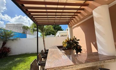 CASA EN VENTA MERIDA, FRACC. ALGARROBOS RESIDENCIAL, ENTREGA INMEDIATA.