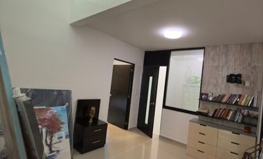 CASA EN VENTA MERIDA, FRACC. ALGARROBOS RESIDENCIAL, ENTREGA INMEDIATA.