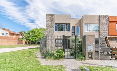 Duplex 3 ambientes - Barrio Colina de Peralta Ramos