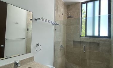 CASA EN RENTA MERIDA, CONKAL, PRIVADA MONTEVERDE, ENTREGA INMEDIATA.