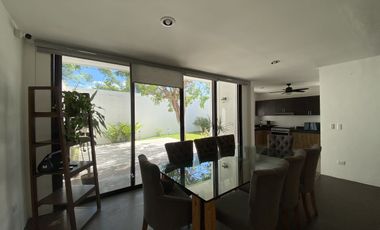 CASA EN RENTA MERIDA, CONKAL, PRIVADA MONTEVERDE, ENTREGA INMEDIATA.