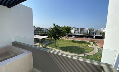 CASA EN RENTA MERIDA, SANTA GERTRUDIS COPO, PRIVADA LUANA, ENTREGA INMEDIATA