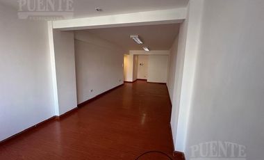 Oficina en Banfield Este