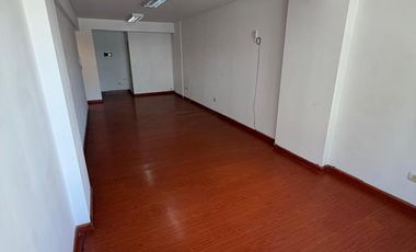 Oficina en Banfield Este