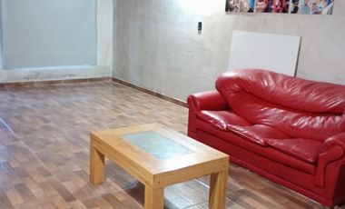Vende Casa 2 dormitorios en Centenario -Barrio Sarmiento