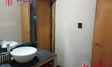 Vende Casa 2 dormitorios en Centenario -Barrio Sarmiento