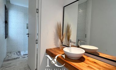 Casa en venta en Costa Esmeralda con fondo al polo