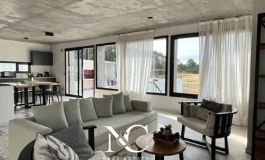 Casa en venta en Costa Esmeralda con fondo al polo