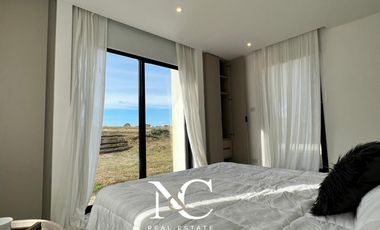 Casa en venta en Costa Esmeralda con fondo al polo