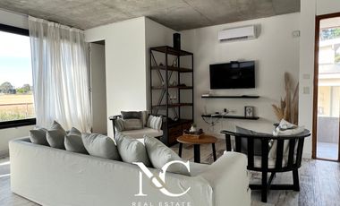 Casa en venta en Costa Esmeralda con fondo al polo