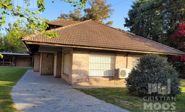 Casa Quinta en alquiler excepcional ubicación, vivienda o comercial.