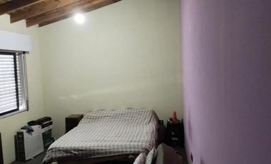 Casa en venta - 3 Dormitorios 1 Baño - Cochera - 215Mts2 - Mar del Plata