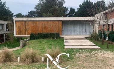 Casa en venta en Costa Esmeralda Sector Deportivo