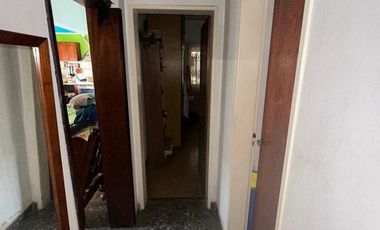 Casa en Venta con Excelente Lote!!! Alberto Grande 151, Luís Guillón.-