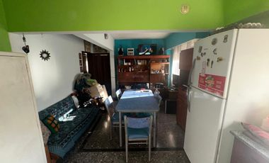 Casa en Venta con Excelente Lote!!! Alberto Grande 151, Luís Guillón.-