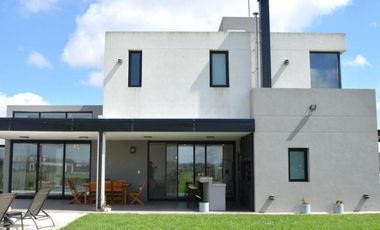 Casa en Venta La Alameda Canning