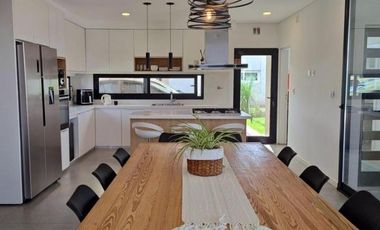 Casa en Venta La Alameda Canning