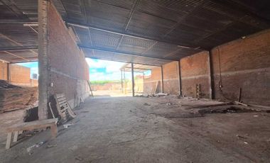 Bodega con oficinas y luz trifásica en renta – 945 m² en Cholula