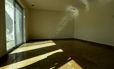 Casa en Venta en Lomas del Tecnológico, Segunda Sección