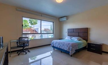 CASA 5 RECAMARAS EN BUGAMBILAS PRIMERA SECCION