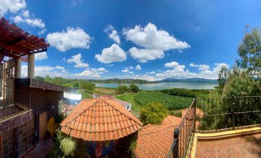 HOTEL EN VENTA SOBRE LA LAGUNA DE EN CAJITITLAN