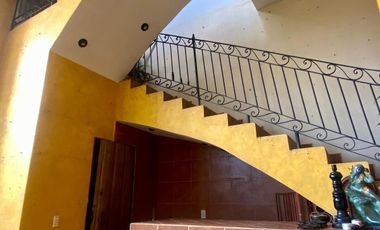 HOTEL EN VENTA SOBRE LA LAGUNA DE EN CAJITITLAN
