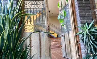 HOTEL EN VENTA SOBRE LA LAGUNA DE EN CAJITITLAN