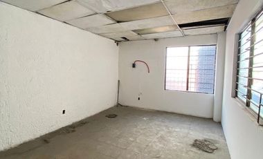 Bodega a 2 Cuadras de Plaza Forum Tlaquepaque