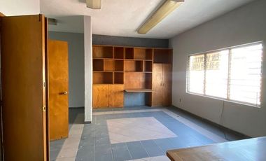 Bodega a 2 Cuadras de Plaza Forum Tlaquepaque