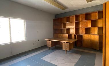 Bodega a 2 Cuadras de Plaza Forum Tlaquepaque