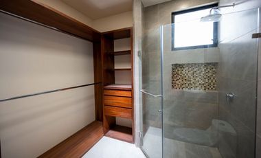 Venta Casa NUEVA  en Provenza 4 Recamaras