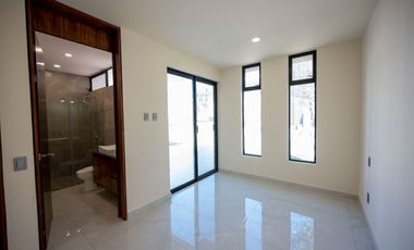Venta Casa NUEVA  en Provenza 4 Recamaras