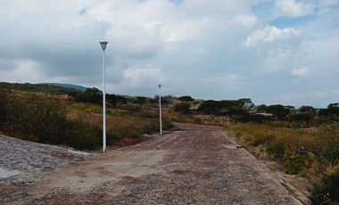 TERRENO LISTO PARA ESCRITURAR EN TUXCUECA