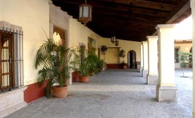 Terreno sobre el campo de golf