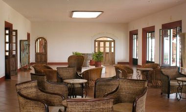 Terreno sobre el campo de golf