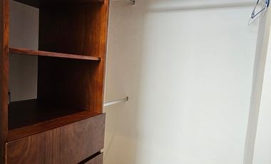 Renta 4 recámaras dentro de privada Entre Parques