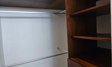 Renta amueblada| con paneles solares 4 recámaras dentro de privada Entre Parques