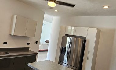 Renta amueblada| con paneles solares 4 recámaras dentro de privada Entre Parques