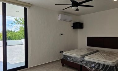 Renta amueblada| con paneles solares 4 recámaras dentro de privada Entre Parques