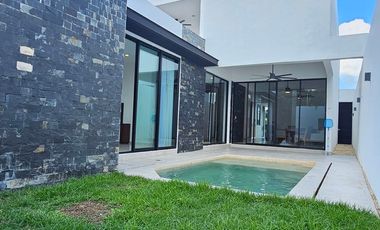 Renta amueblada| con paneles solares 4 recámaras dentro de privada Entre Parques