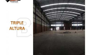 ARRIENDO BODEGA FONTIBON 2.389 M2