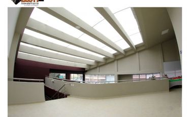 VENTA CENTRO DE EVENTOS - BODEGA 3.750 M2 PUENTE ARANDA