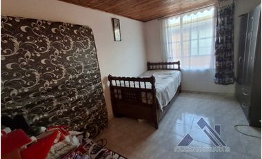 GIA 113. Casa en venta. Mosquera- Rincon de los Virreyes